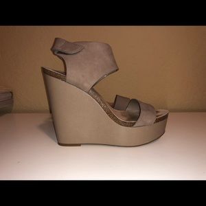Vince Camuto wedges